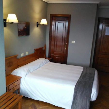 Albergue Hostal Sao Telmo Tui Luaran gambar